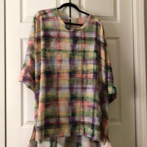 Melissa McCarthy. 4x extra oversized blouse.